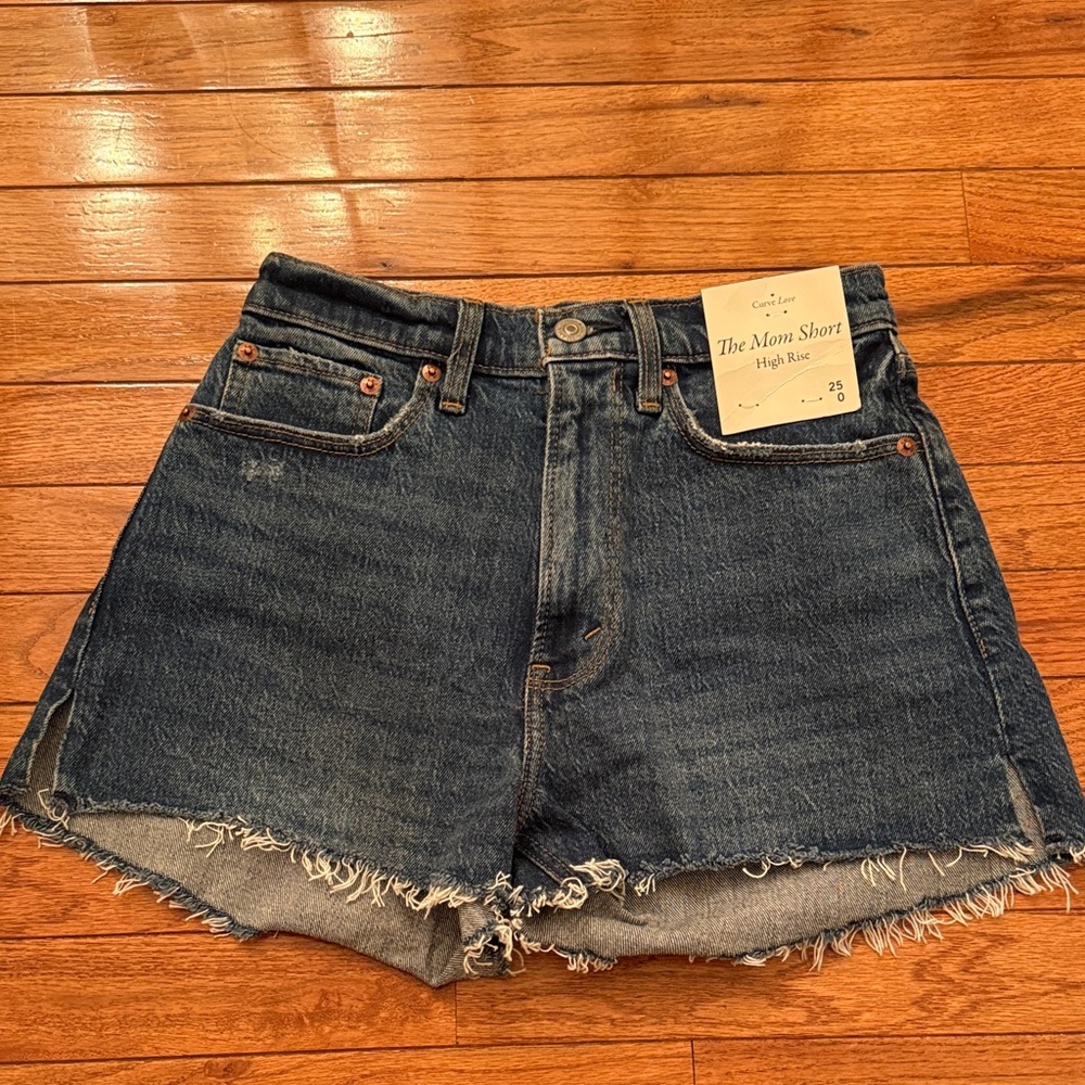 Abercrombie High Rise Curve Love Mom Shorts